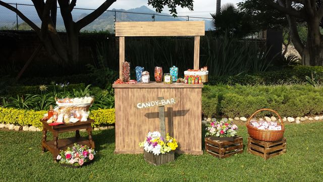 Stand dulce, aguas, hostess